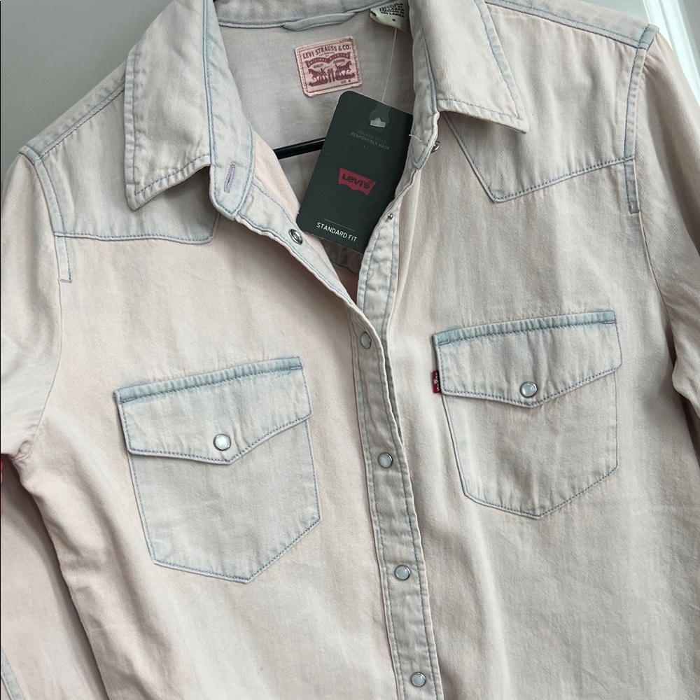 Levi's Women’s Blush Pink Western Long Sleeve Button up Shirt